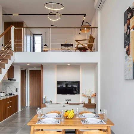 Grand Apartment, Pererenan